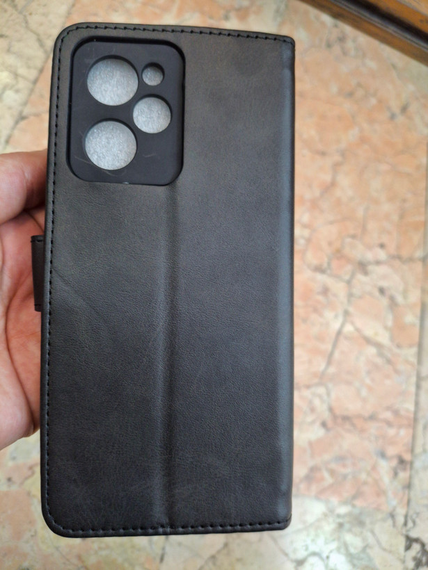 قاب کیفی چرمی مگنتی جاکارتی دار xiaomi poco x5 pro